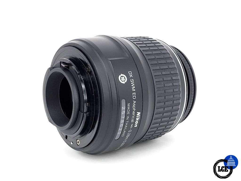 Nikon AF-S 18-55mm F3.5-5.6 DX GII ED | 4*