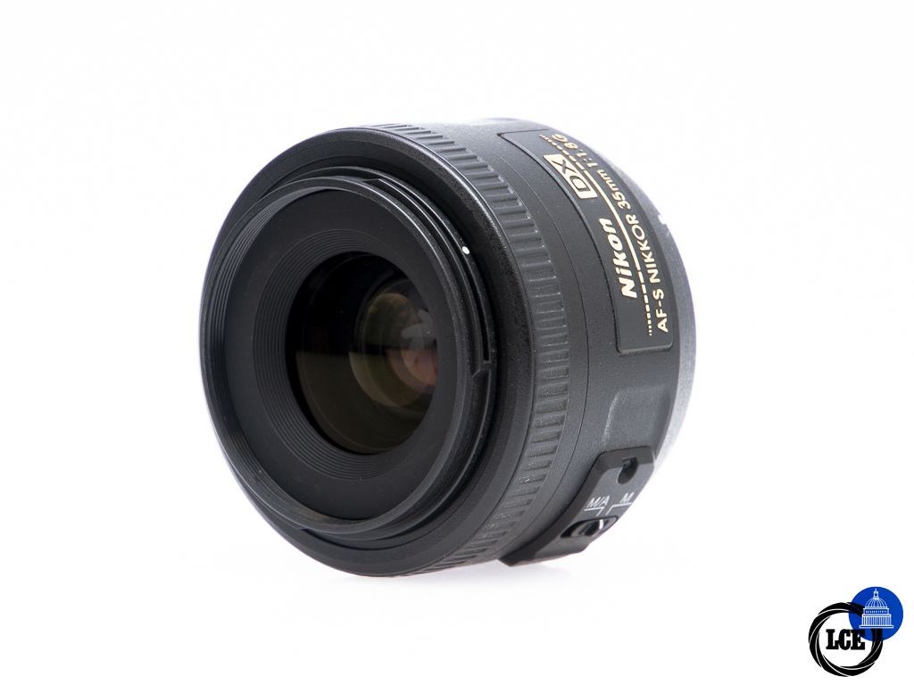 Nikon AF-S 35mm f/1.8 G DX