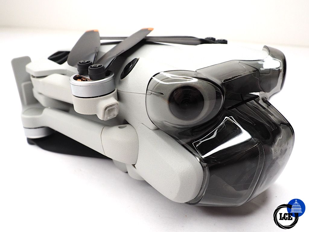 DJI Mini 4 Pro Fly More Combo