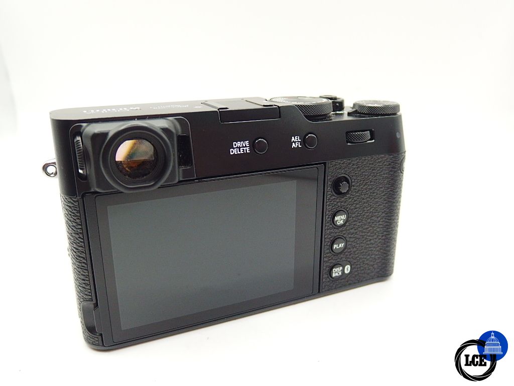FujiFilm X100VI black