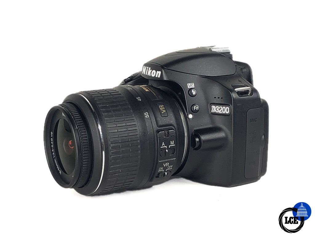 Nikon D3200 + AF-S 18-55mm F3.5-5.6 G