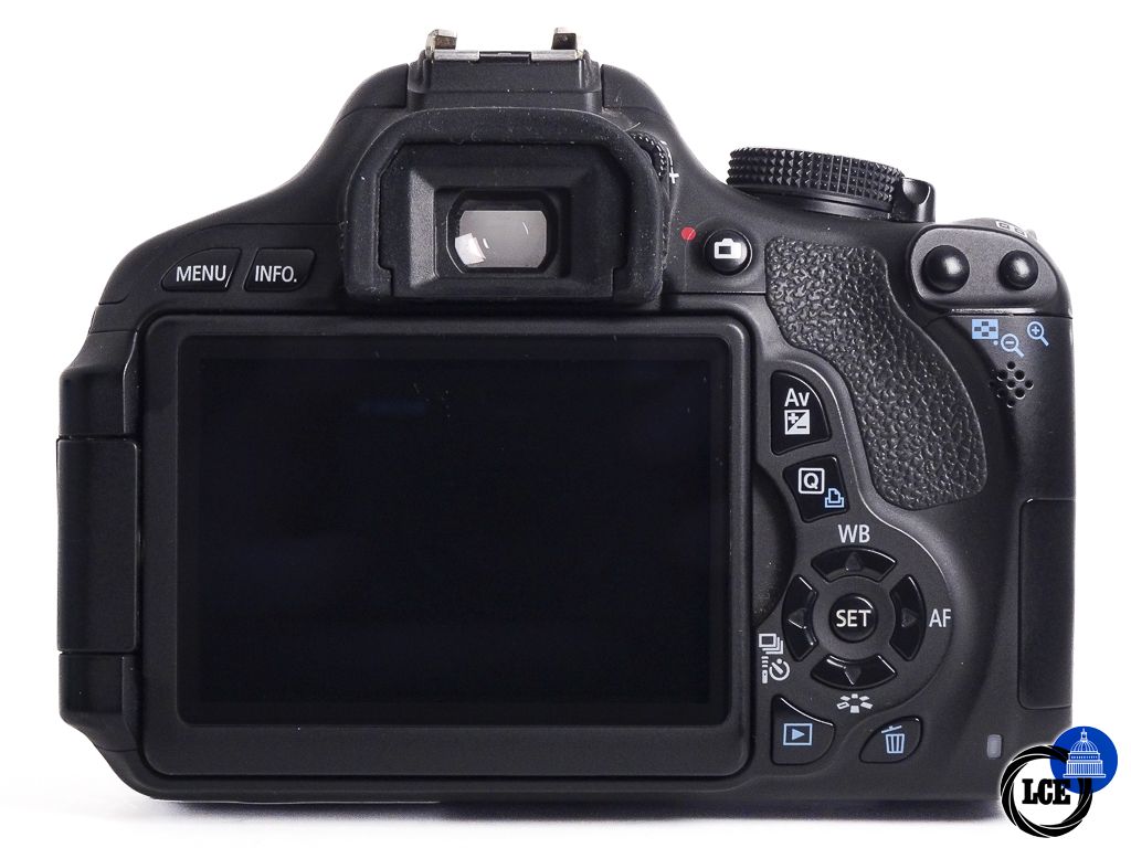 Canon EOS 600D + 18-55mm f3.5-5.6 IS II