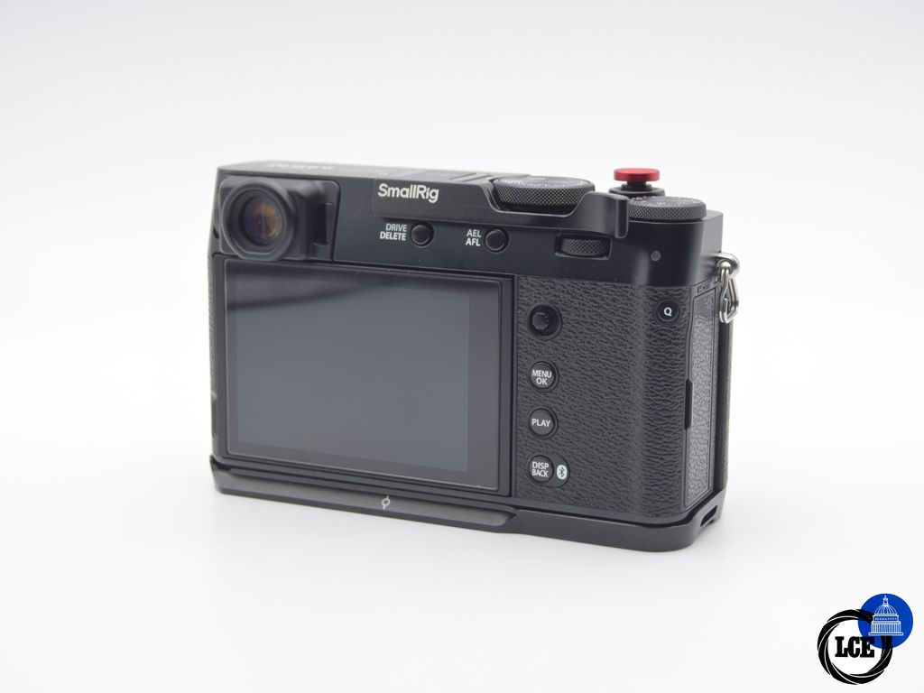 FujiFilm X100VI Black Outfit (5100 Shutter Actuations)