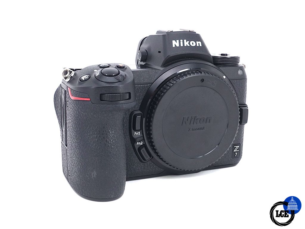 Nikon Z7 Body - Black | 4*