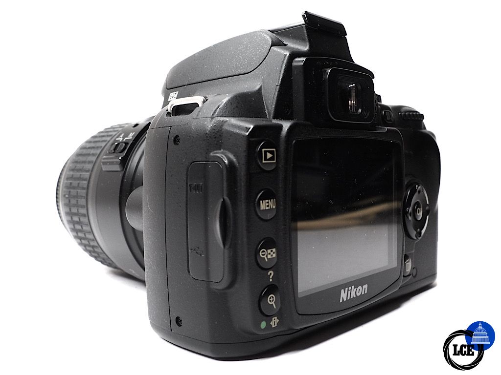 Nikon D40X + 18-55mm