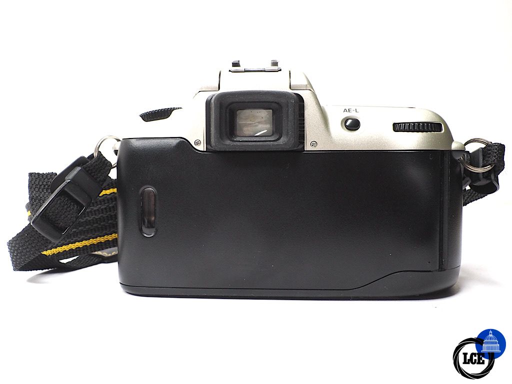 Nikon F60 + 35-80mm