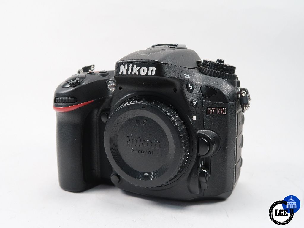 Nikon D7100 