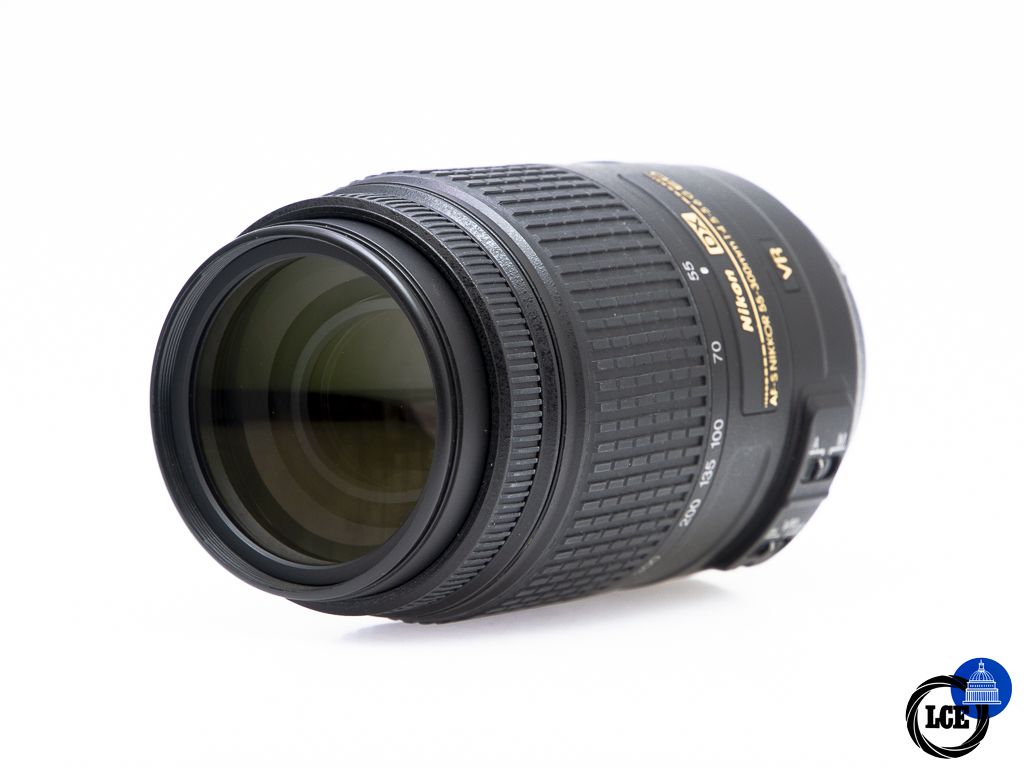 Nikon AF-S 55-300mm f/4.5-5.6 G DX ED VR