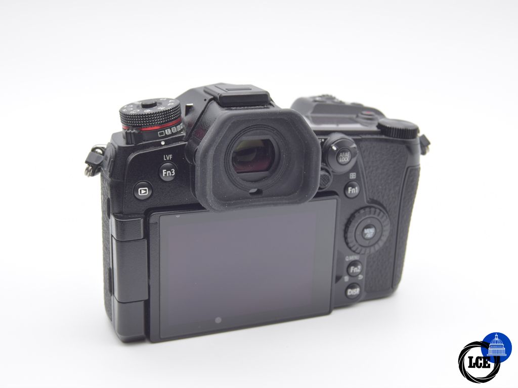 Panasonic Lumix DC-G9 Body (1925 Shutter Actautations)