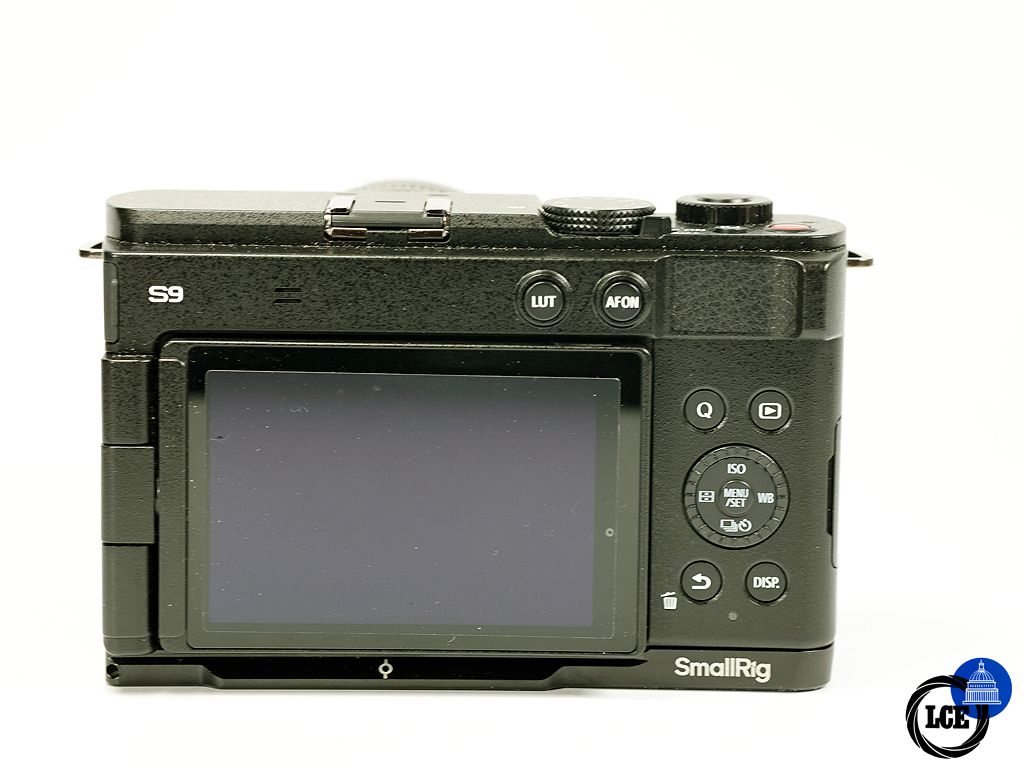 Panasonic S9 + 18-40mm + SmallRig Grip *BOXED*