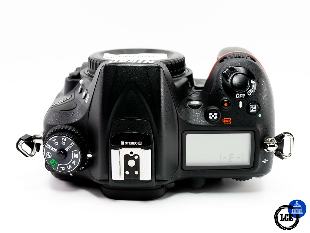 Nikon D7200 Body * BOXED *
