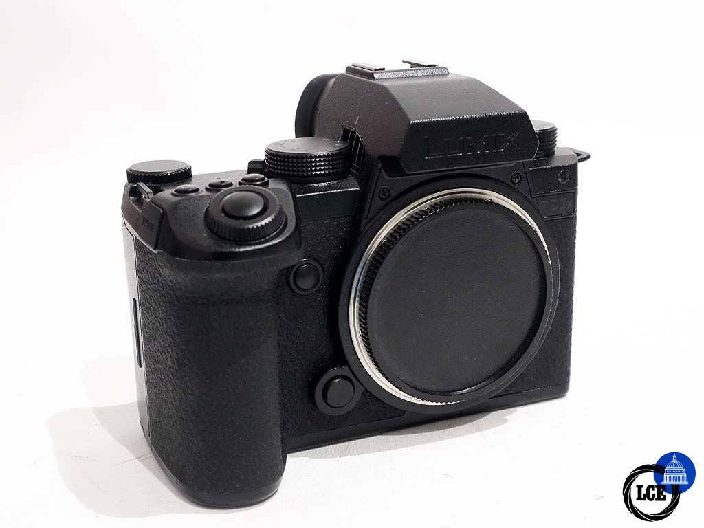 Panasonic Lumix S5IIx Body