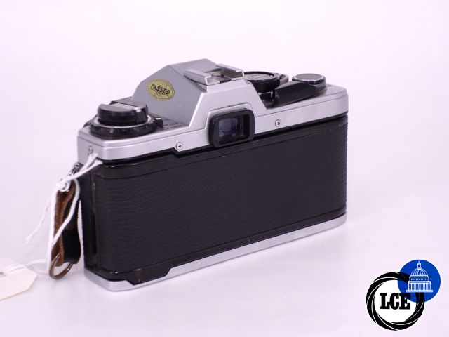 Olympus OM-10 + 50mm F1.8 + Manual Adaptor