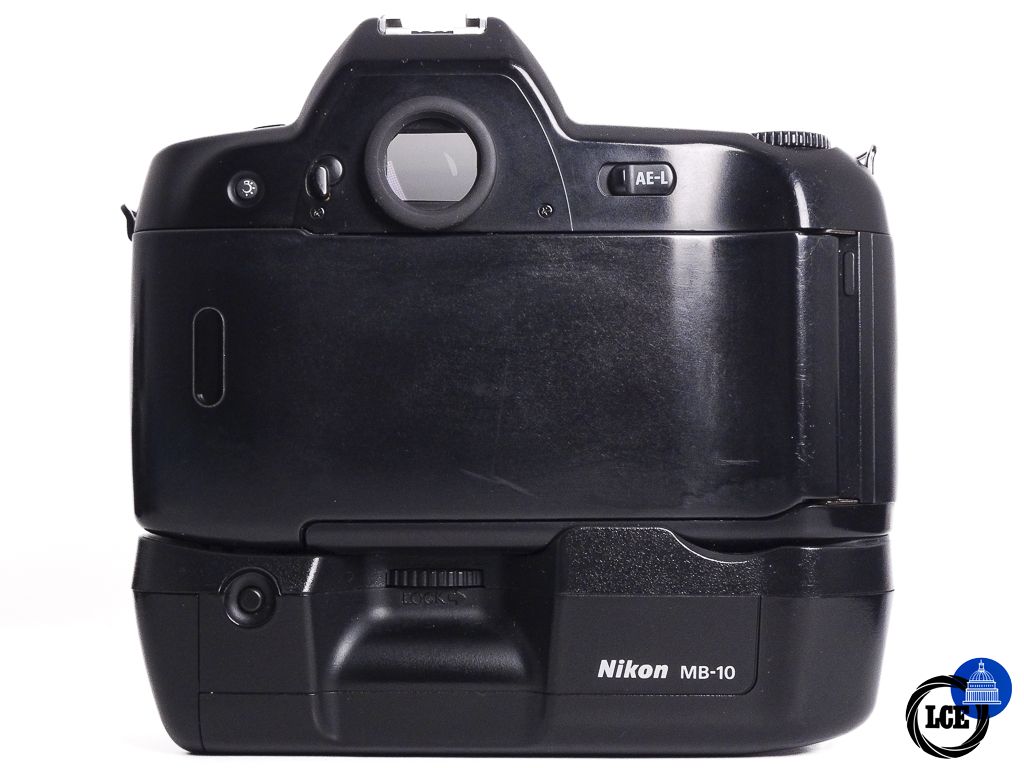 Nikon F90X + MB-10