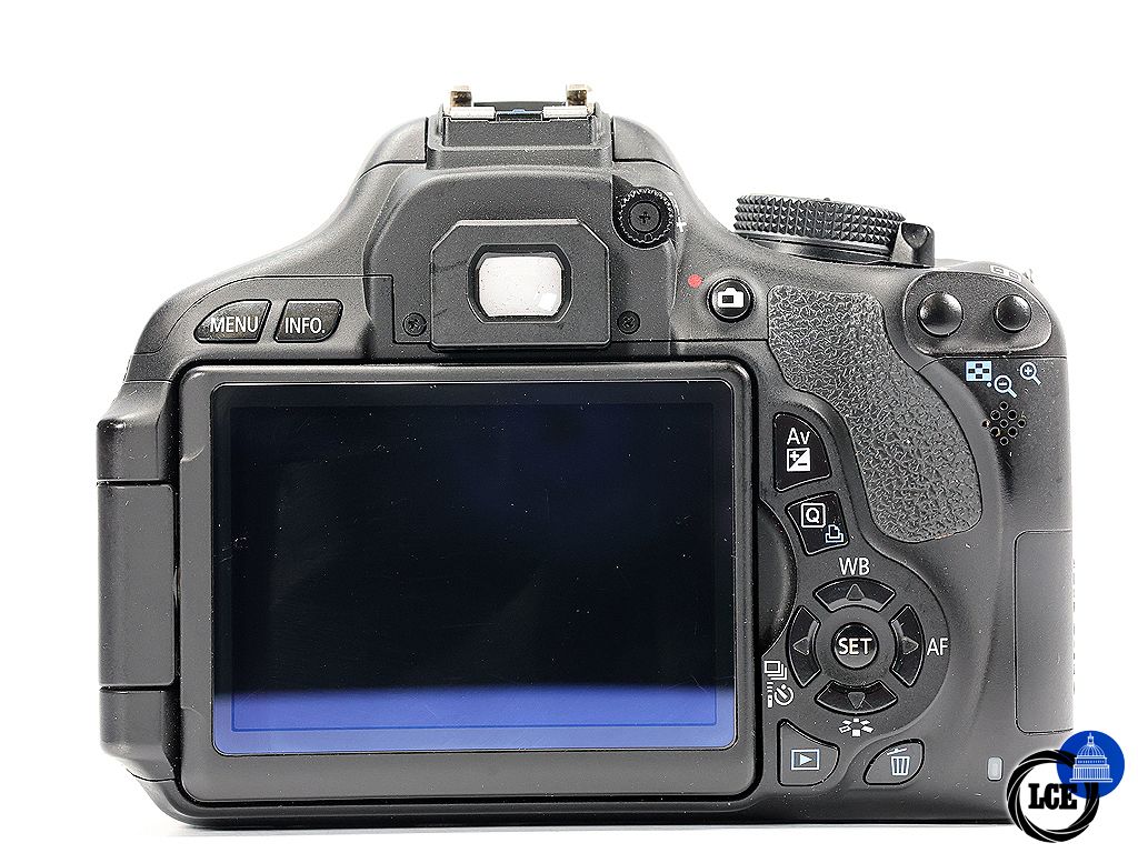 Canon EOS 600D + EF-S 18-55mm f/3.5-5.6 III | 1277656