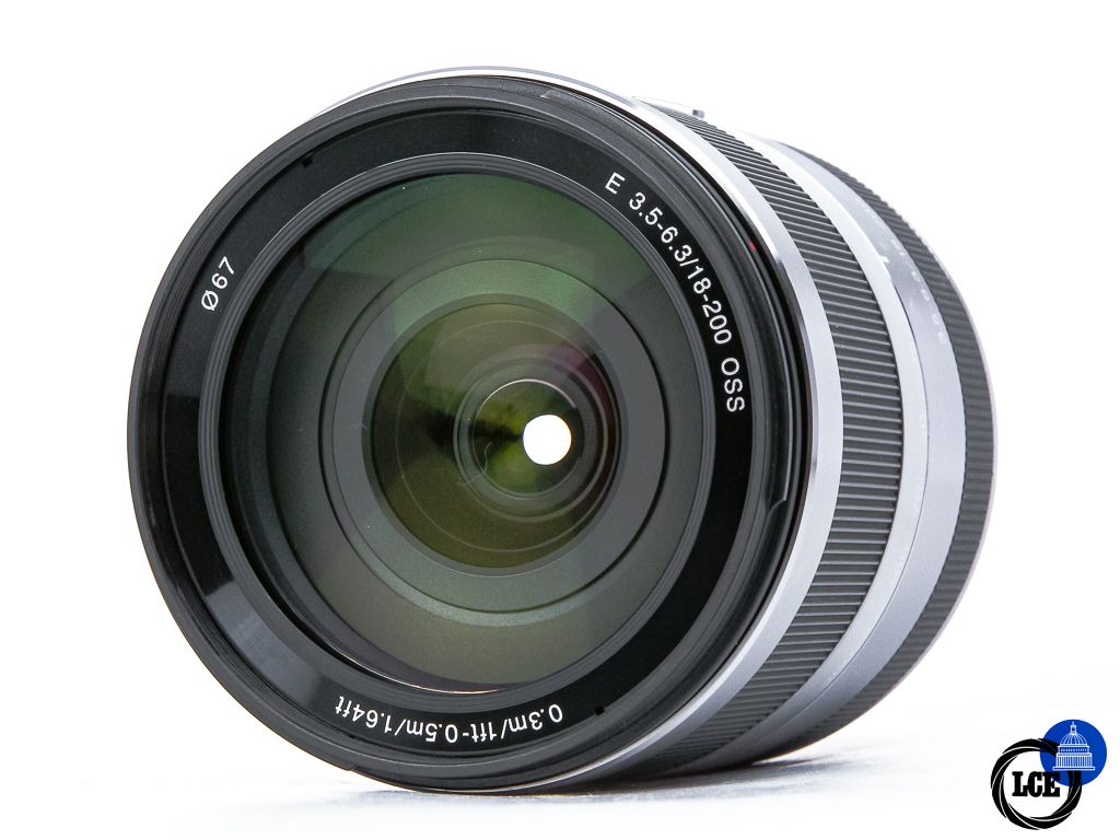 Sony E 18-200mm f3.5-6.3 OSS