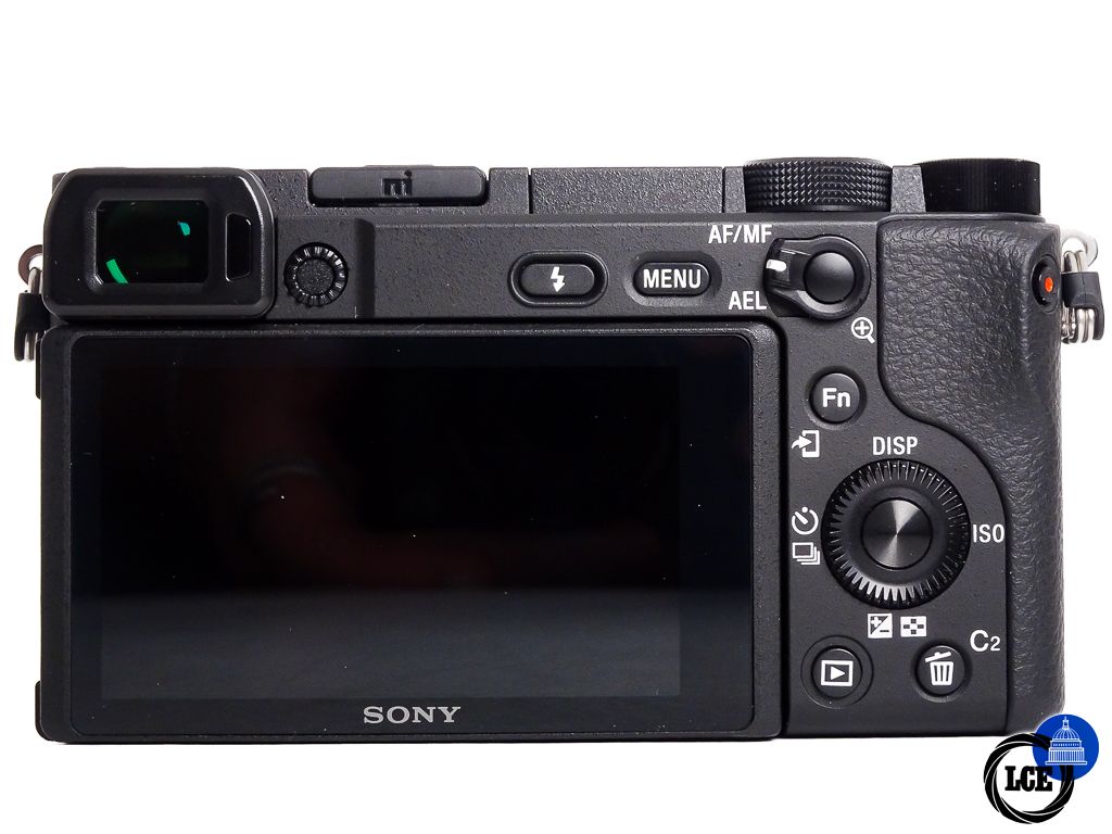 Sony A6400 + 16-50mm