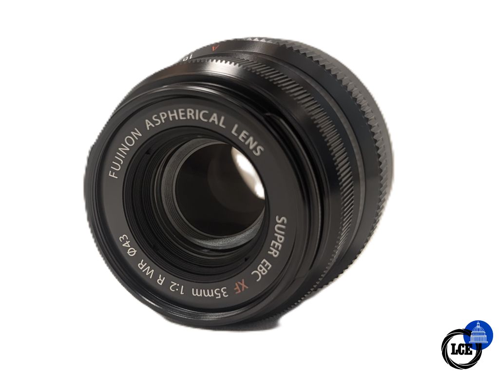 FujiFilm XF 35mm F2 R WR 