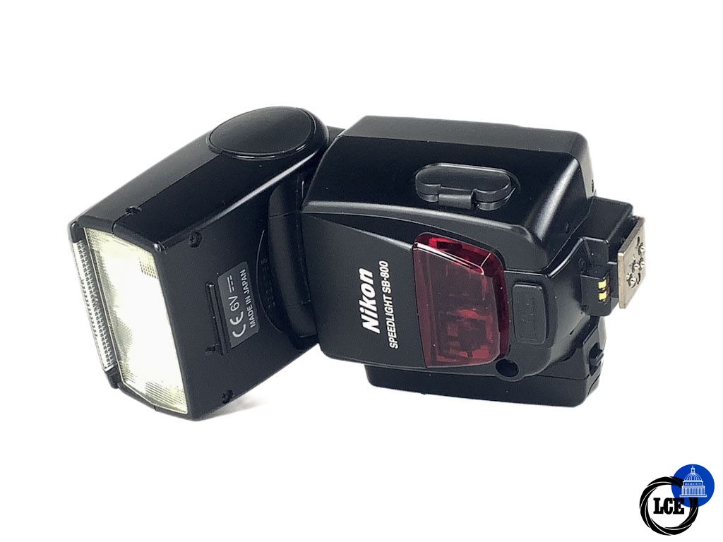 Nikon SB800 Flash Gun with Battery Attachment