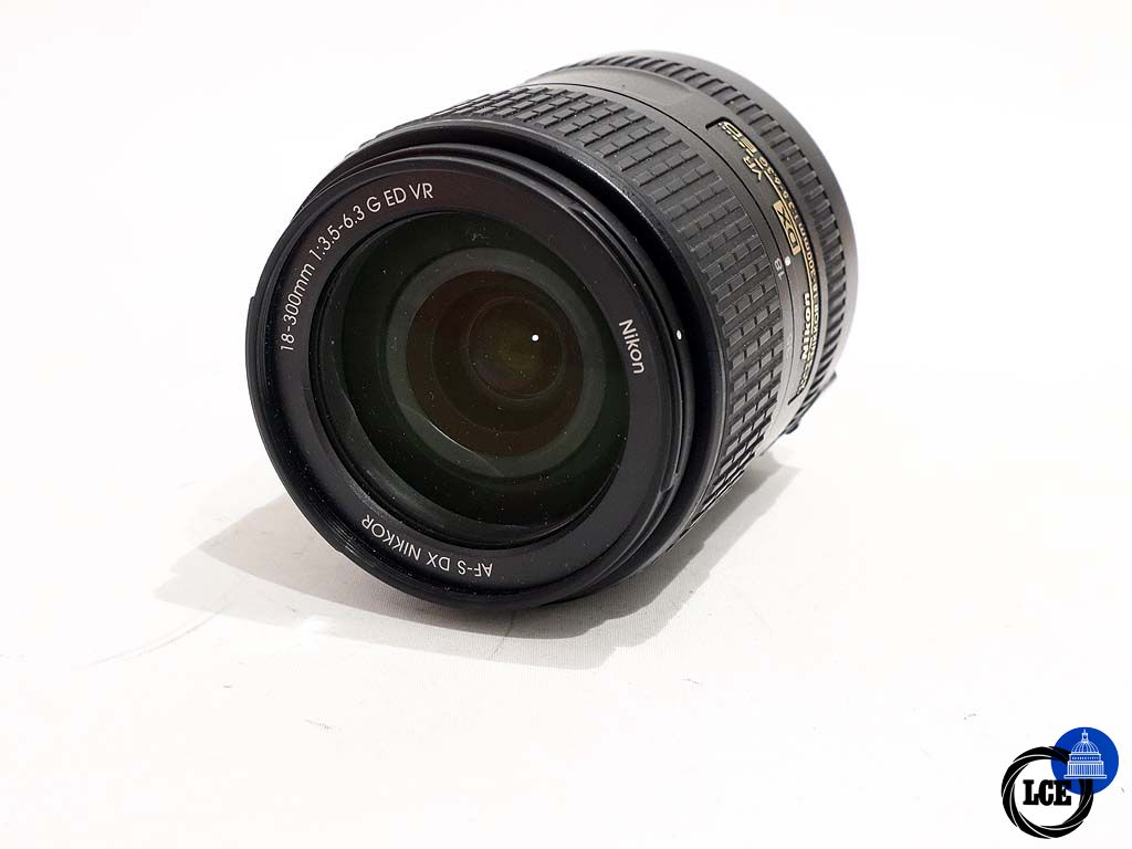 Nikon AF-S 18-300mm f3.5-6.3 G ED VR