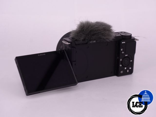 Sony ZV-E10 + E 16-50mm F3.5-5.6 PZ OSS