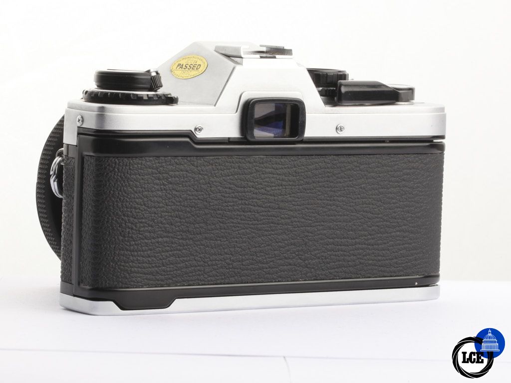 Olympus OM10 + 50mm f/1.8 + Manual Adapter [4*] | 10115822