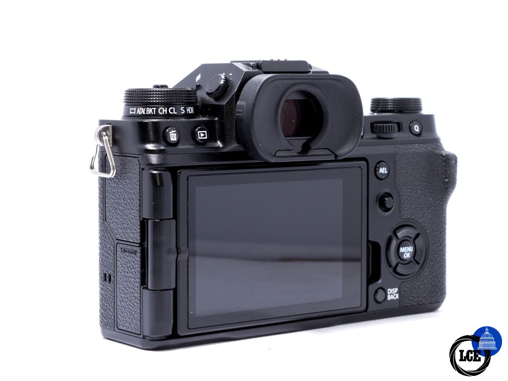 FujiFilm X-T4 Body *Boxed*