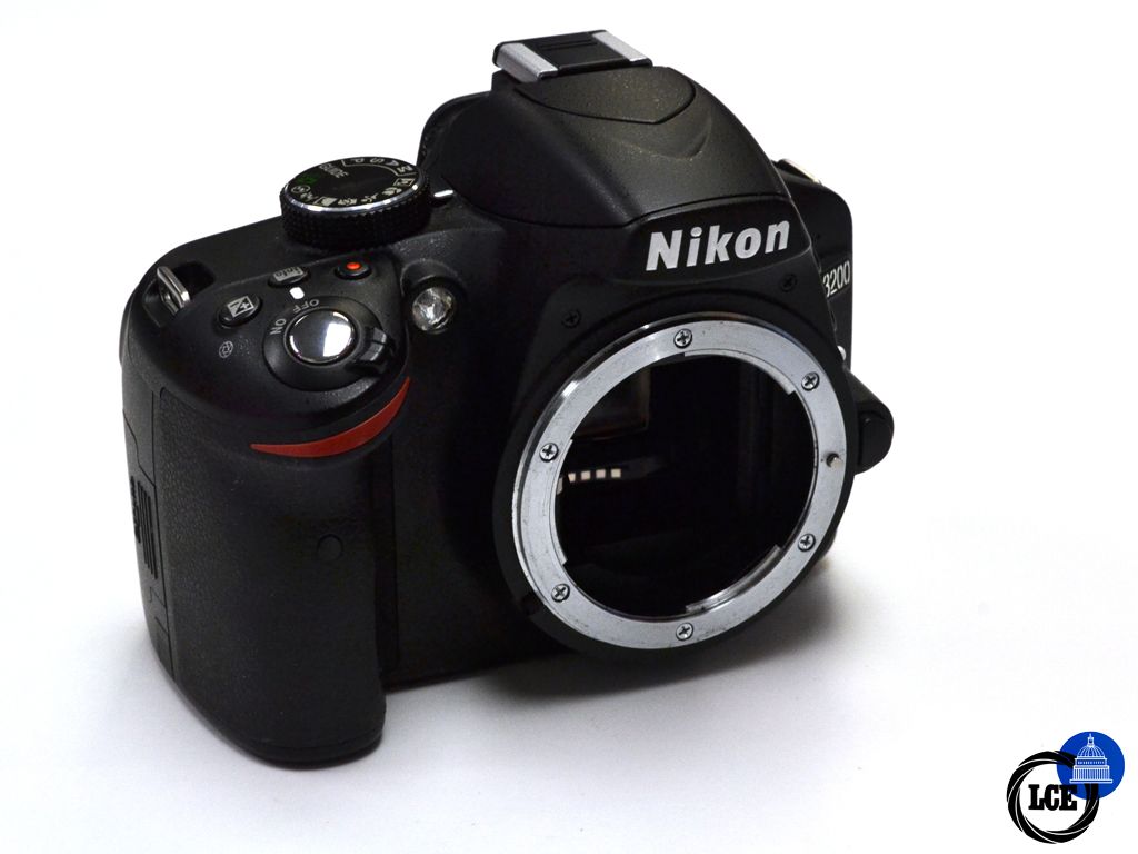 Nikon D3200 body