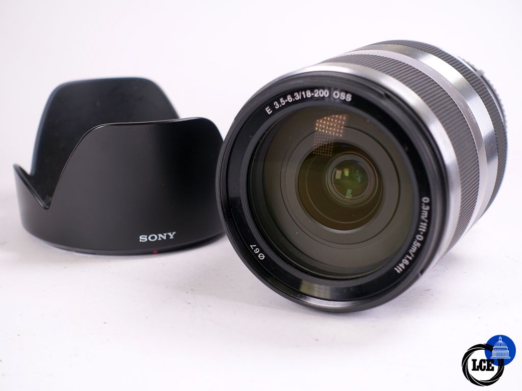 Sony E 18-200MM OSS f/3.5-6.3