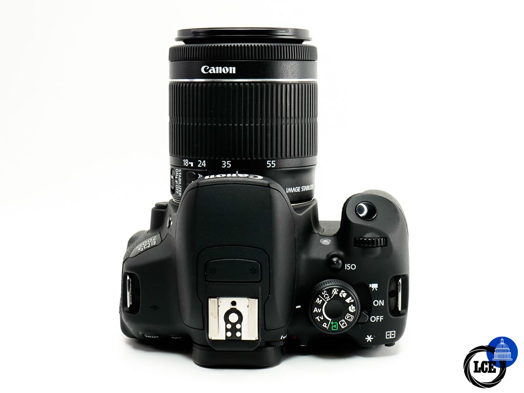 Canon EOS 700D + EF-S 18-55mm F3.5-5.6 IS STM * SHUTTER COUNT ONLY 914 *