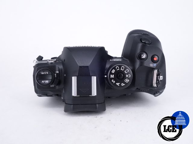 Olympus OM-1 BODY ***only 3k shots***