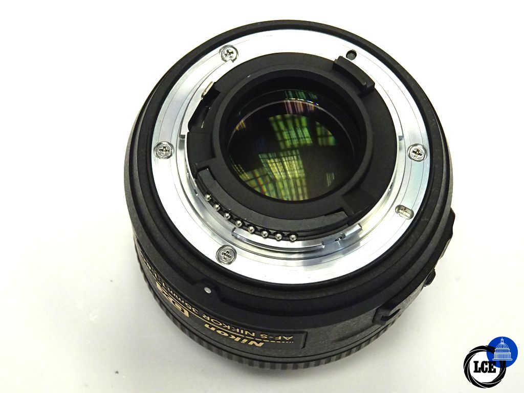 Nikon 35mm f1.8 G