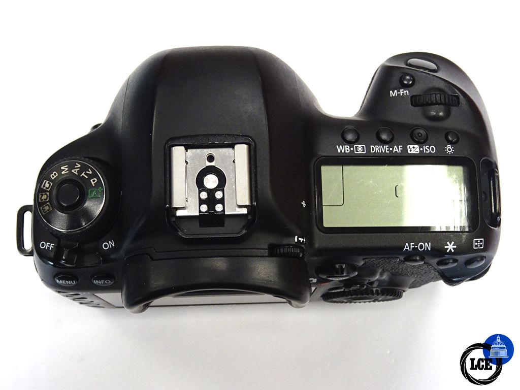Canon EOS 5D Mark IV *new sensor*