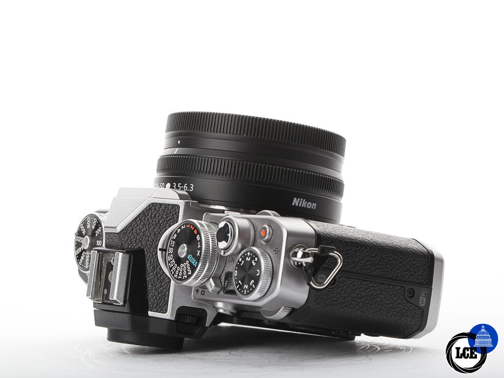 Nikon Z fc + 16-50mm | 10113181