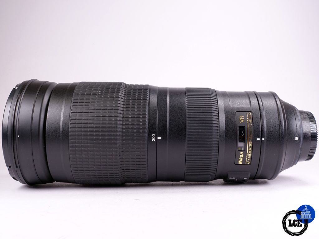 Nikon 200-500mm f/5.6 E ED VR 