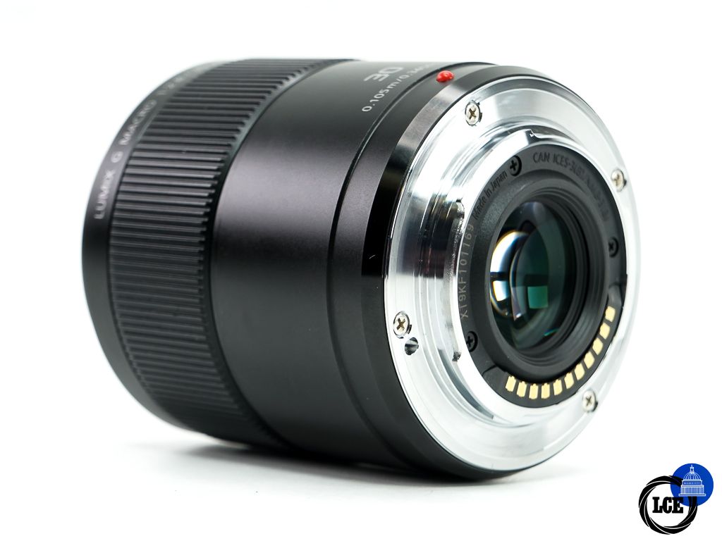 Panasonic Lumix G 30mm f2.8 Macro