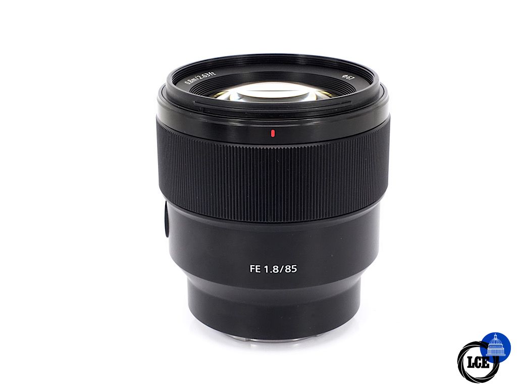 Sony FE 85mm F1.8 | 4*
