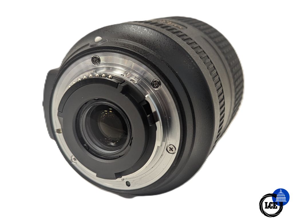 Nikon AF-S 18-300mm F3.5-6.3 G ED DX VR
