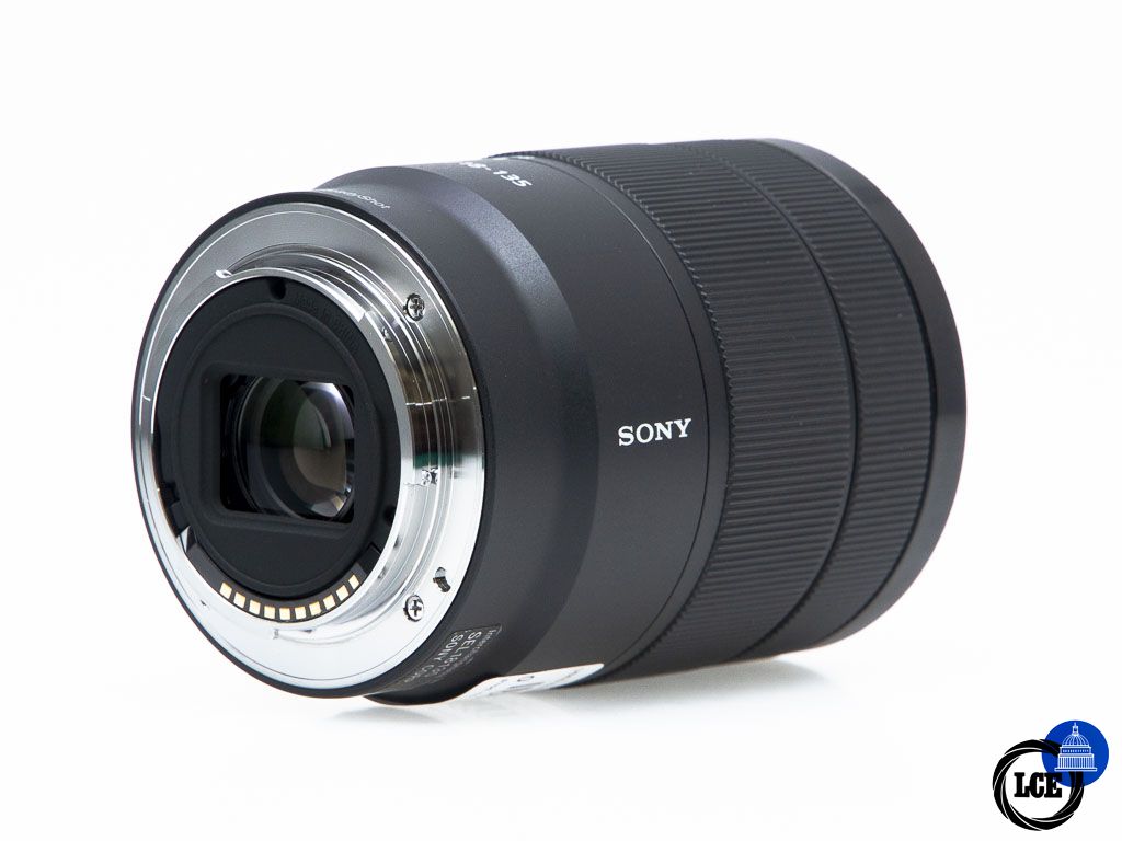 Sony E 18-135mm f/3.5-5.6 OSS