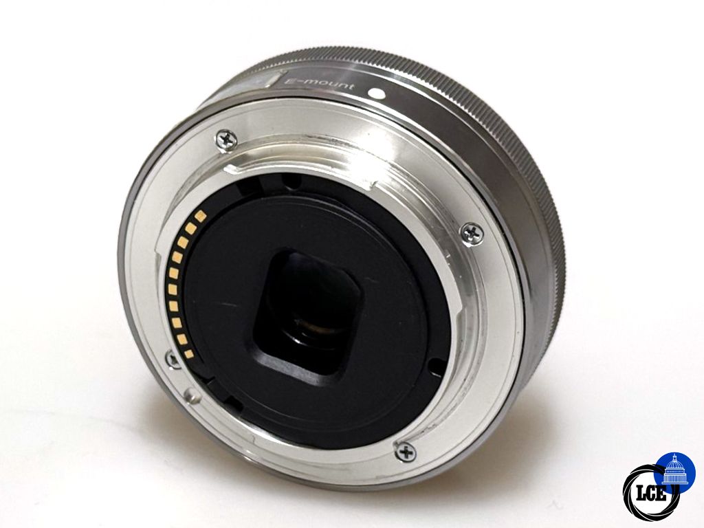 Sony E 16mm F2.8 