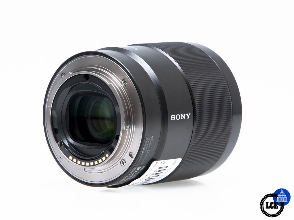 Sony FE 35mm f/1.8 