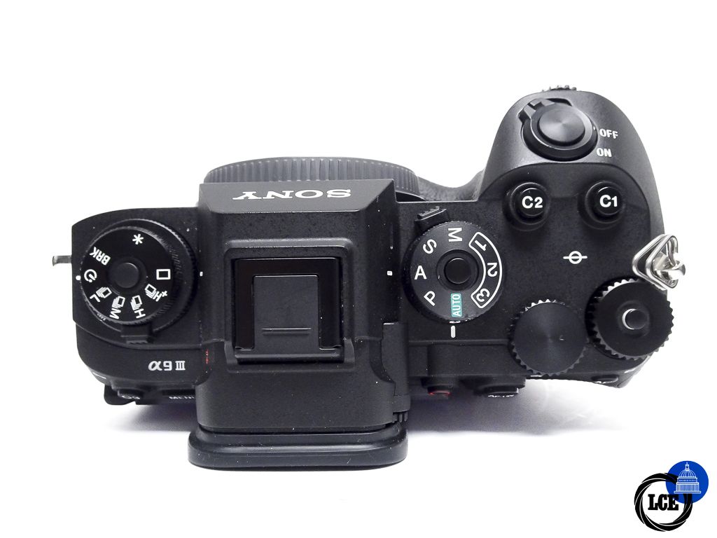 Sony A9 III + VG-C5