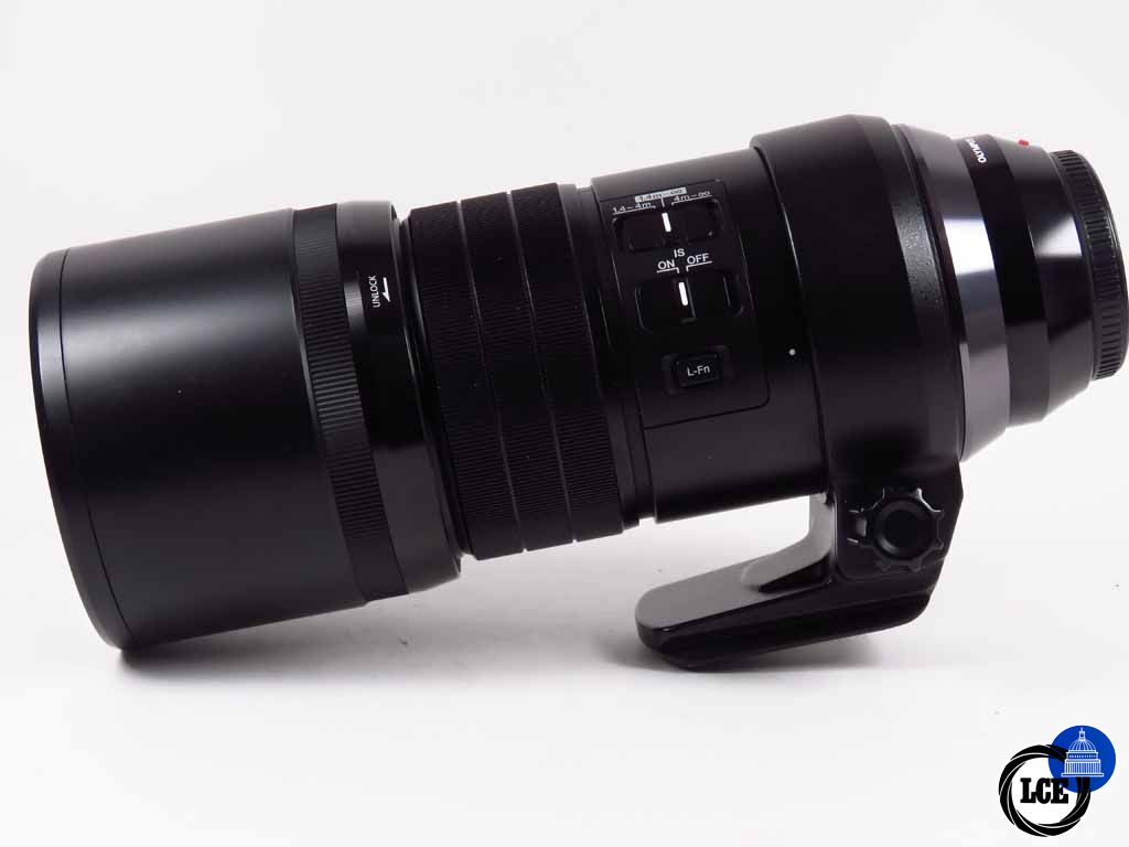 Olympus 300mm f4 Pro