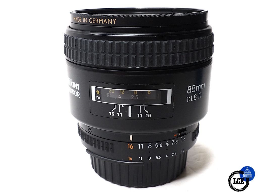 Nikon AF 85mm f1.8 D