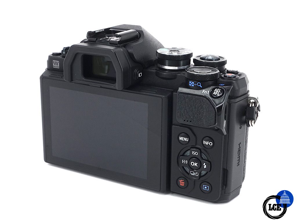 Olympus OM-D E-M10 III Body Black | 4*