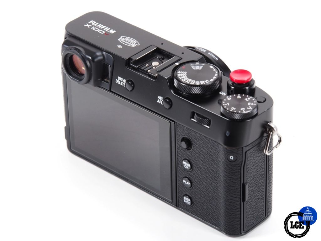 FujiFilm X100 V