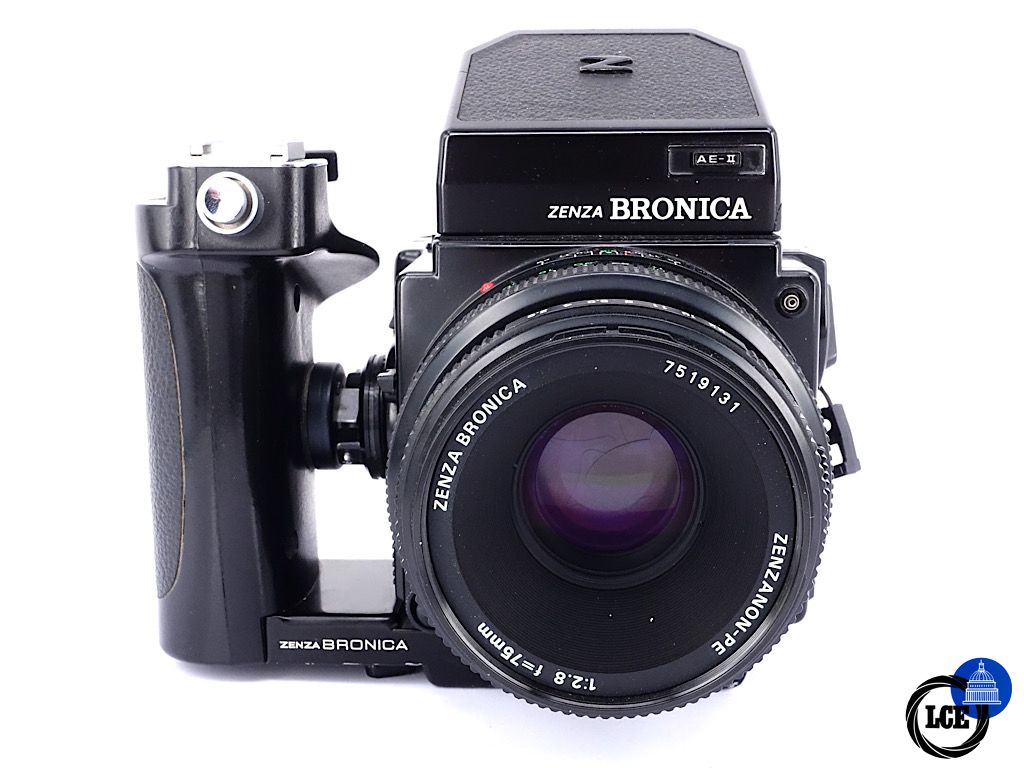 Bronica ETRSi + 75mm F2.8 + AE-II Prism + Speed Winder  | 4*