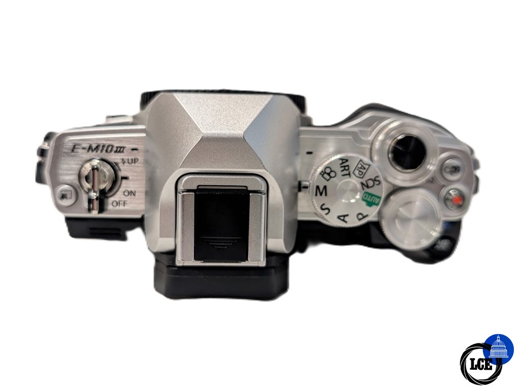 Olympus OM-D E-M10 III Body - 18.7k Shutter Count 