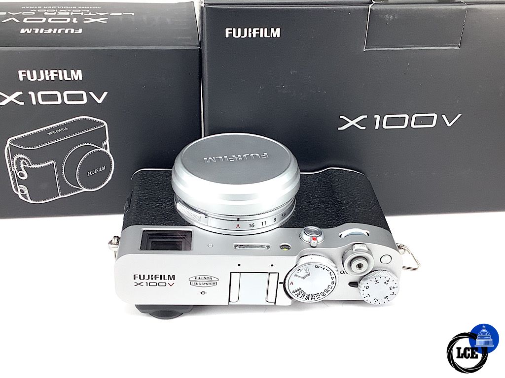 FujiFilm  X100 V