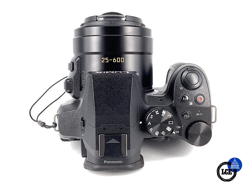 Panasonic LUMIX FZ330
